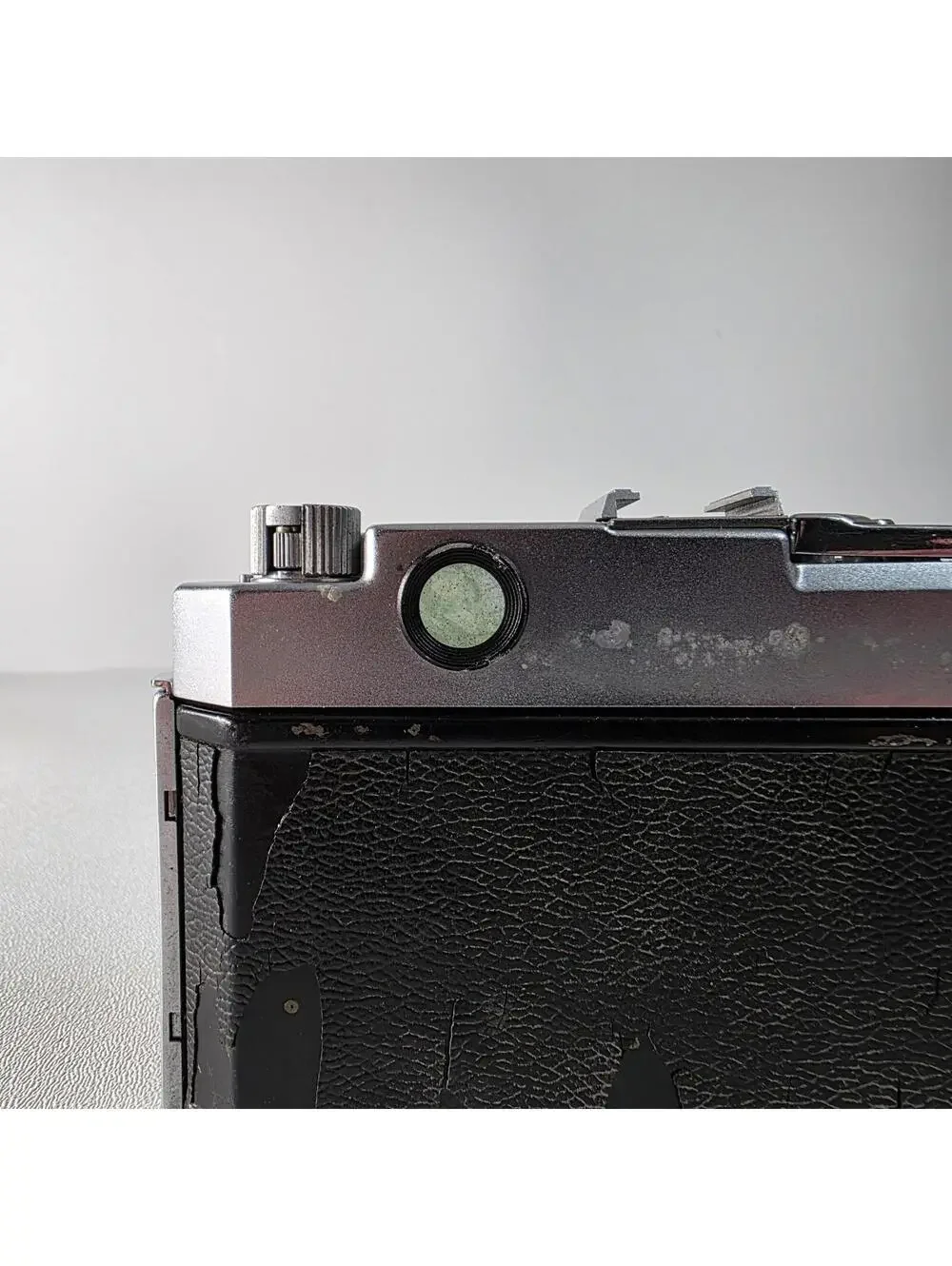 Aires 35 III L - H Coral 4.5cm f1.9 Film Camera For PARTS/REPAIR - AS IS